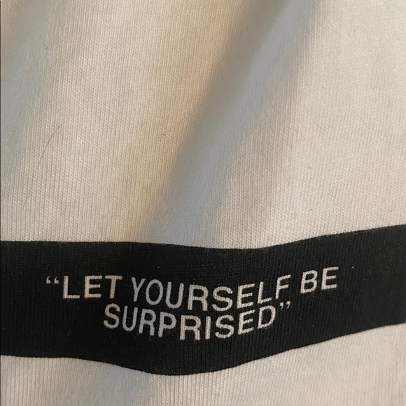 Zara unique boxy t shirt! Size medium wording on back & front - Picture 7 of 11